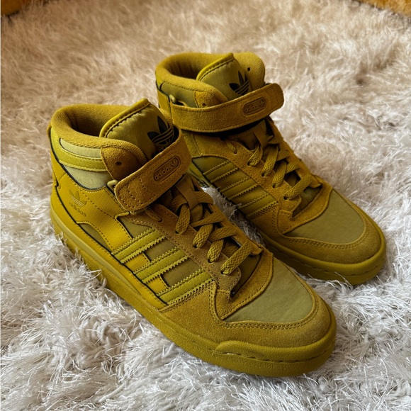 Adidas Wmns Forum Mid ‘Pulse Olive’ Suede Sneakers - Picture 3 of 7
